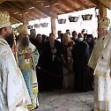 Патријарх Порфирије богослужио у манастиру Туману