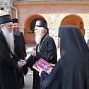 Први научно-духовни Симпосион о женском монаштву почео са радом у манастиру Жичи