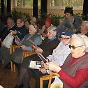 Чланови Милосрдне секцијe ВДС посетили најстарије суграђане у Дому за старе на Вождовцу
