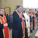 Bishop Jovan serves memorial service on the place of mass grave found at the Car Factory in Kragujevac
