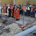 Bishop Jovan serves memorial service on the place of mass grave found at the Car Factory in Kragujevac