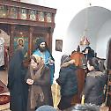 Епископ врањски и Игуман хиландарски у манастиру Горње Жапско 