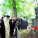 Archbishop Ieronymos takes part in grand reception at St. Alexander Nevsky’s Laura