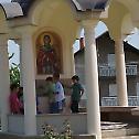 Ученици ОШ “Свети Сава” из Крагујевца су посетили свој храм Свете Петке 