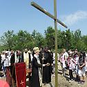 Епископ Атанасије освештао земљиште за цркву Светог Николаја Српског у Реснику