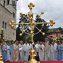 Митрополит Николај освештао крстове за нови храм у Фочи