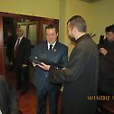 Премијер Ивица Дачић посетио српску цркву у Љубљани