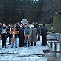 Часни Крст са Гроба Господњег донет у храм Свете Тројице у Враки крај Скадра