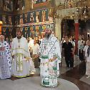 Епископ Андреј служио у цркви Свете Петке на Чукаричкој Падини