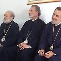  Епископи Иринеј и Игнатије посетили ПБФ "Свети Андреј" у Сиднеју 