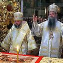 Епископ Јоаникије и Митрополит кемеровски служили Литургију у главном храму кузбашке Митрополије