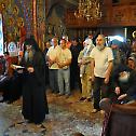 Литургија у Доњем острошком манастиру на празник Светих седам мученика у Ефесу