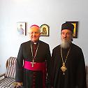 Сусрет епископа Атанасија и бискупа Фрање Комарице