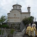 Литургијска сабрања у манастиру Острогу