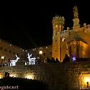 Патријарх  јерусалимски упалио божићну јелку у Старом граду у Јерусалиму