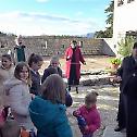 Детињци у манастиру Тврдош