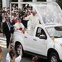 Папа свечано дочекан на Филипинима