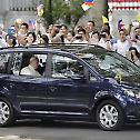 Папа свечано дочекан на Филипинима