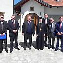 Епископ Атанасије примио министра Давора Чордаша