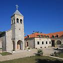 Манастири Епархије далматинске