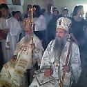 Митрополит Амфилохије и епископ Јоаникије служили у Петровићима