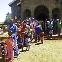 Тридесеторо деце крштено у Кенији