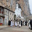 Празник Светих Богоотаца у Горњем острошком манастиру 