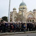 Неколико хиљада људи дочекало мошти Светог Луке Војно-Јасенецког у Патру