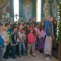 Деца цветачке парохије на светој Литургији