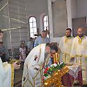 Литургијско сабрање у цркви Свете Петке на Шапраначком гробљу 