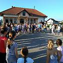Деца са Косова и Метохије посјетили храм Свете Петке у Гаревцу 