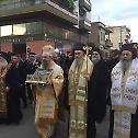 Thousands of Greeks venerate Belt of the Theotokos 
