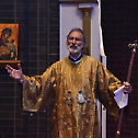 Епископ Иринеј богослужио у цркви Светог Николе у Монровилу