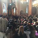 Сарајево: У Саборном храму подољене преко 500 пакетића