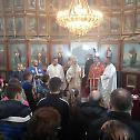 Епископ Атанасије посетио епархиоте на Пештеру