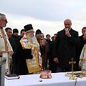 Митрополит Хризостом освештао крст у Видрићима