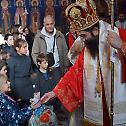 Владика Арсеније богослужио у храму Светог Пантелејмона у Нишу