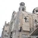 Сиријски патријарх Игњатије Јефрем II посетио разорени манастир у Деир ез Зору
