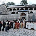 Светосавске светиње стигле у Цетињски манастир