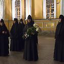 Патријарх посетио Покровски манастир у Москви
