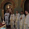 Епископ сремски Василије литургијски прославио славу 