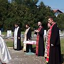 Парастос на Српском војничком гробљу у Вуковару