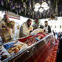 Thousands flock to venerate Saint Parascheva’s relics in Iasi