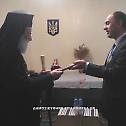 The Patriarch of Alexandria decorated the Ambassador of Ukraine to Egypt