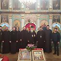  Епископ Милутин на бденију у манастиру Рибници