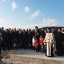 Епископ Јоаникије посетио храм Светог Георгија у Дубровском 
