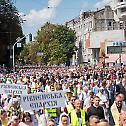 300.000 украјинских верника у литији на Дан крштења Руса