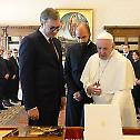 Председник Србије посетио папу Фрању