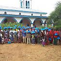 Танзанијски мисионарни центар дели храну парохијанима у невољи