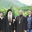 Епископ Јоаникије у манастиру Добриловини